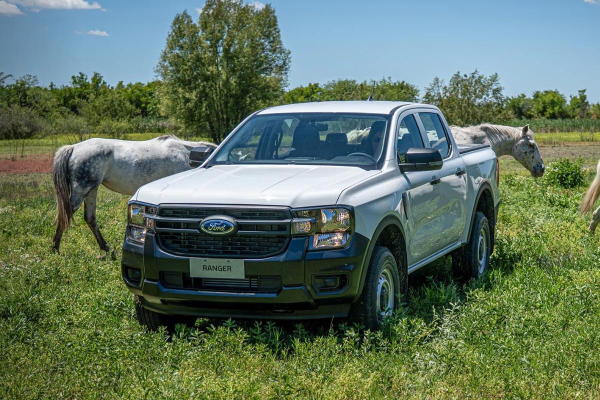 Ford Ranger - foto 1