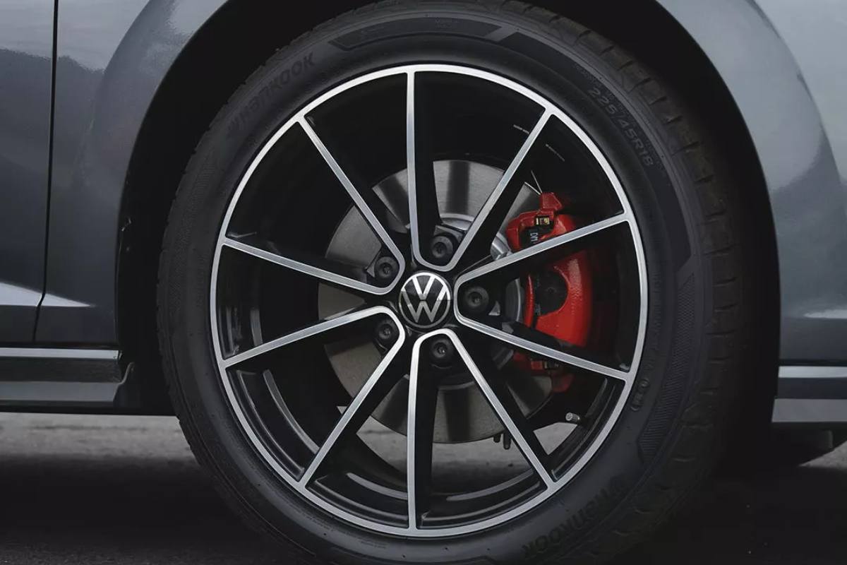 Volkswagen Vento - foto 3